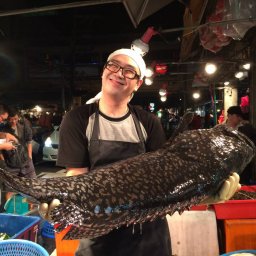 王麒舜 講師